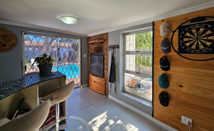 3 Bedroom Property for Sale in Ferndale Western Cape